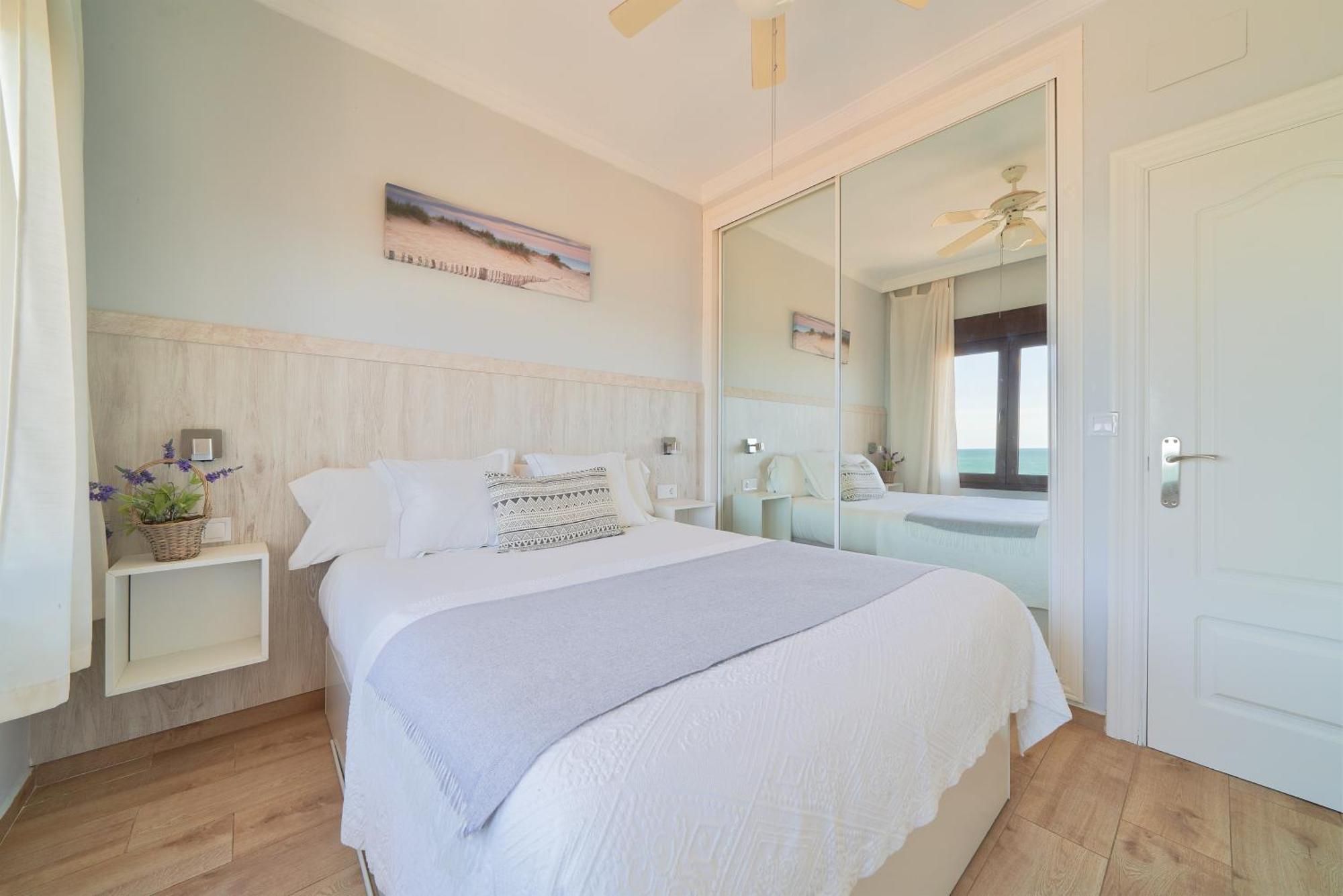 Апартаменты Xpce Playa Bajondillo Terrace - Parking Free Торремолинос Экстерьер фото